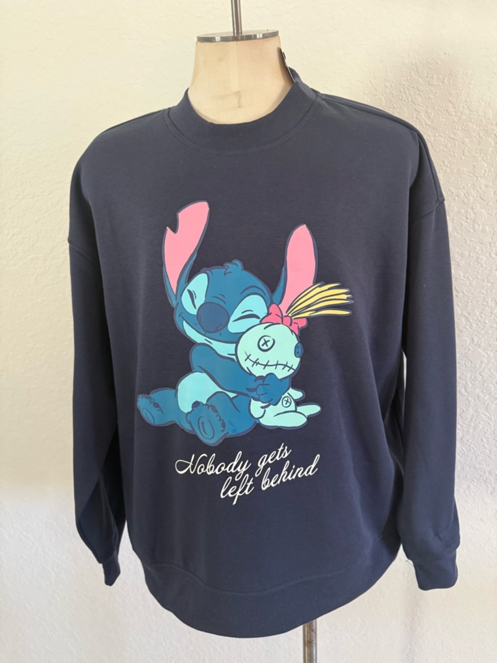 New womens Sz M Disney Blue Stitch Graphic Sweatshirt with Pink & Aqua Accents